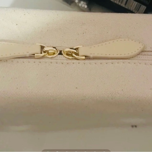 Burberry  bag - Picture 3 of 7